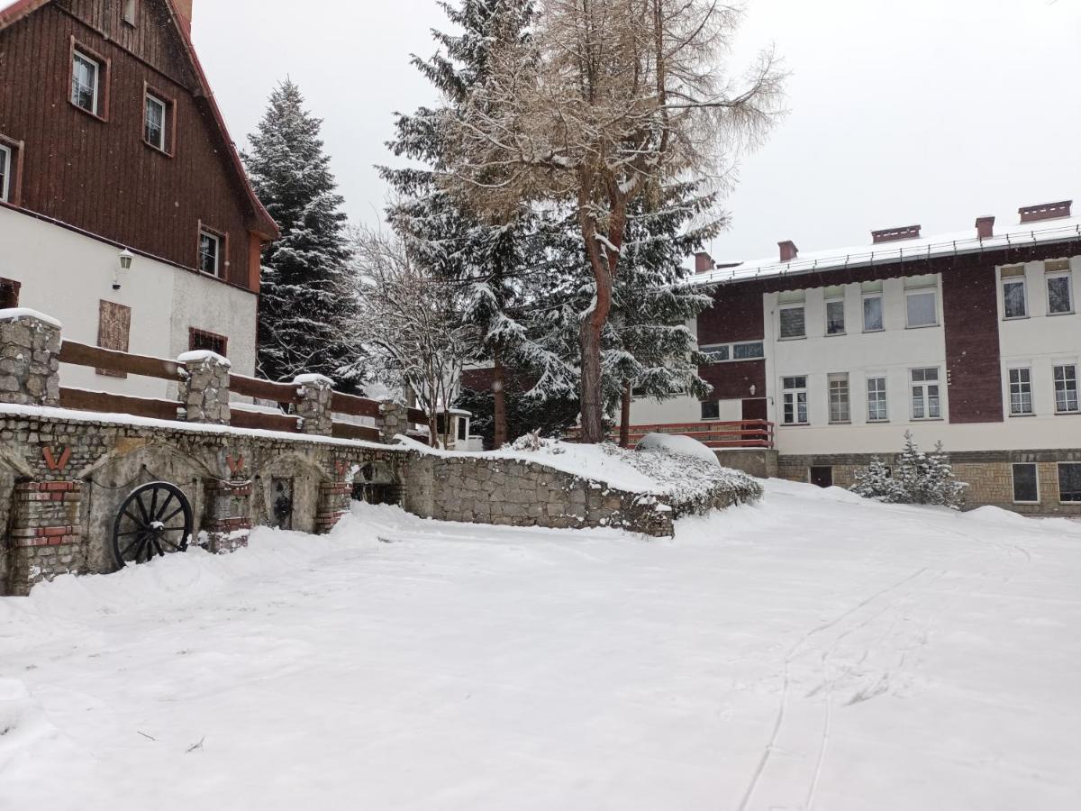 Osrodek Wypoczynkowy Nad Wodospadem Przesieka Exterior foto